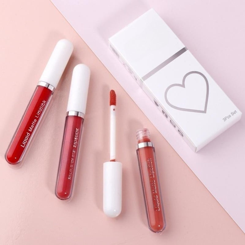 10 Shades. Endless Looks. One Set.